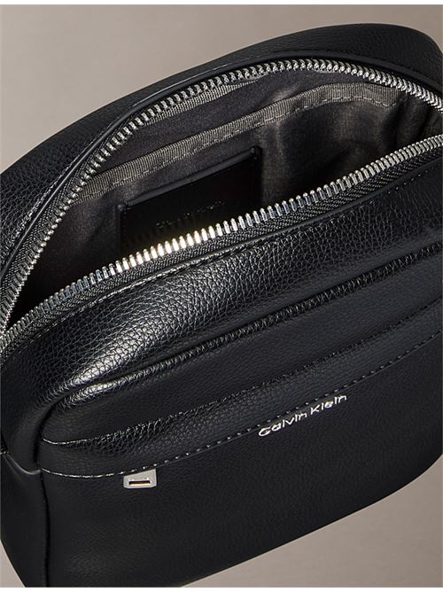 raised reporter CALVIN KLEIN | LV04D3160GUB1